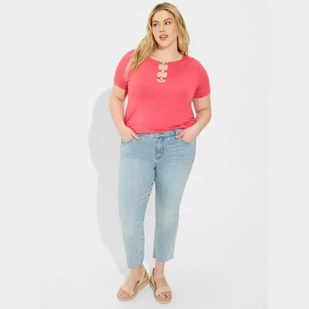 Torrid - Super Soft Crew Neck O-Ring Fitted Tee in Rouge Red / Pink​​​​​​​​